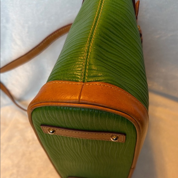 Dooney & Bourke Kelly Green and Tan Leather Shoulder Bag - Picture 5 of 13